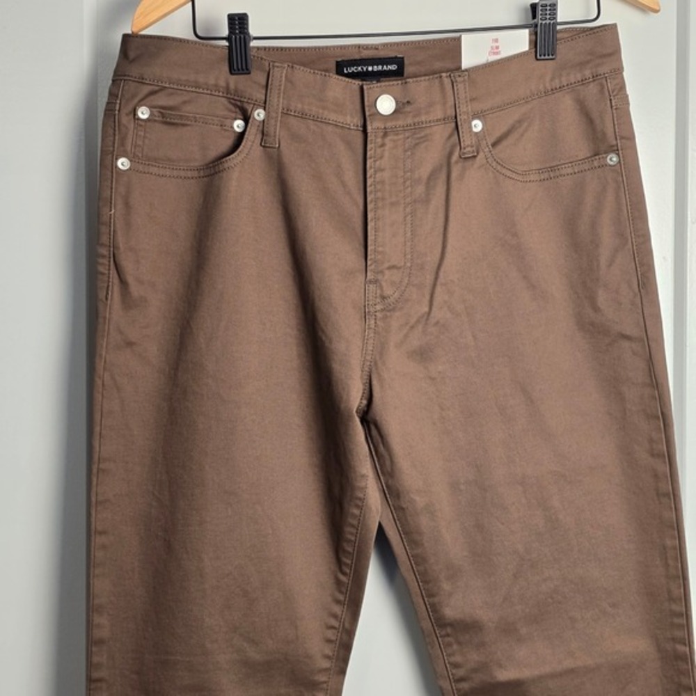 🆕️ NWT- Lucky Brand Slim Fit Brown Cotton Blend Chinos Pants Mens Size 30x30 - Picture 3 of 16